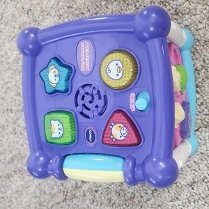 V-tech busy learners activity cube